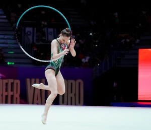 aa q neumann julia aut ph simone ferraro sfa00497 copia